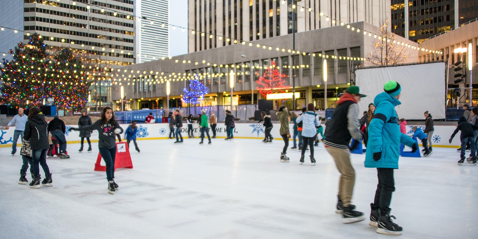 Downtown Denver Ice Skating at Skyline Park